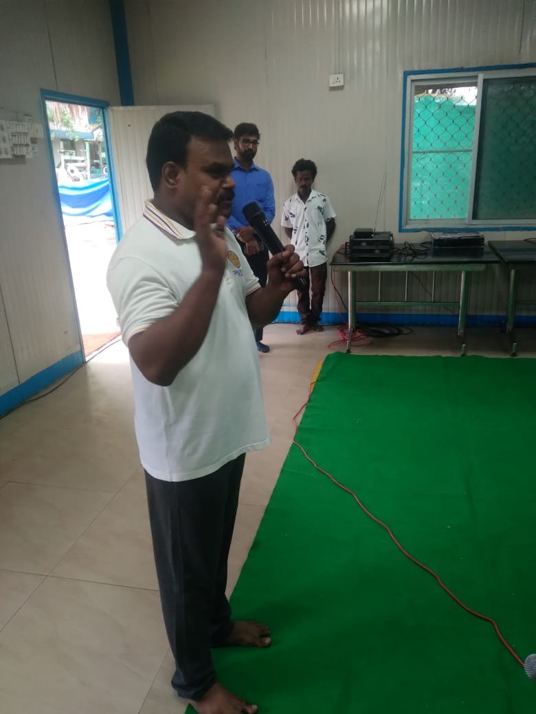 Dr. Gopi Murugan, PT speaking at wellness program
